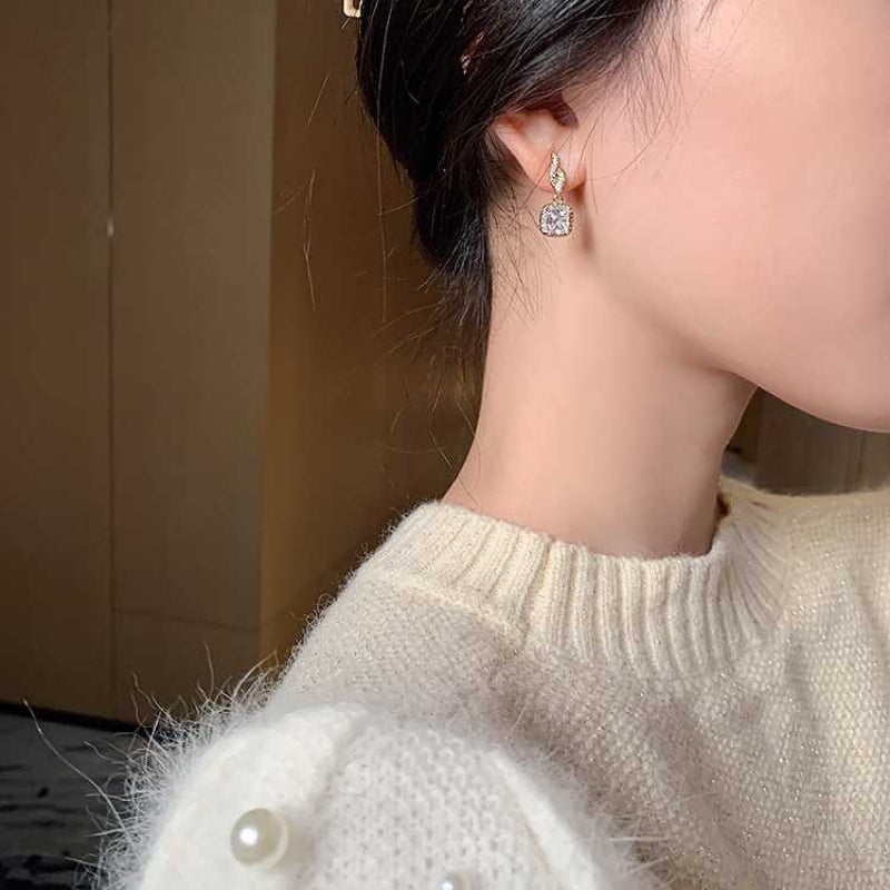 Women's Square Pendant Earrings Studded With Zircon Stones