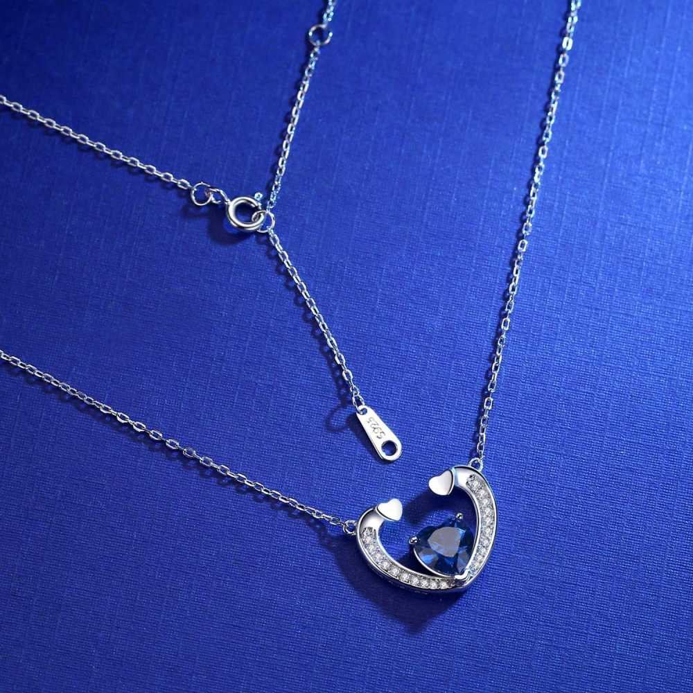 Women's Cubic Zirconia Heart Pendant Necklace In Sterling Silver
