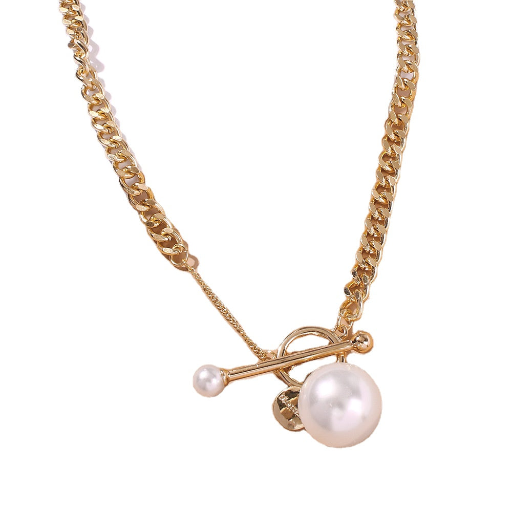 Women's Toggle Clasp Pearl Pendant With 18 Inch Link Chain