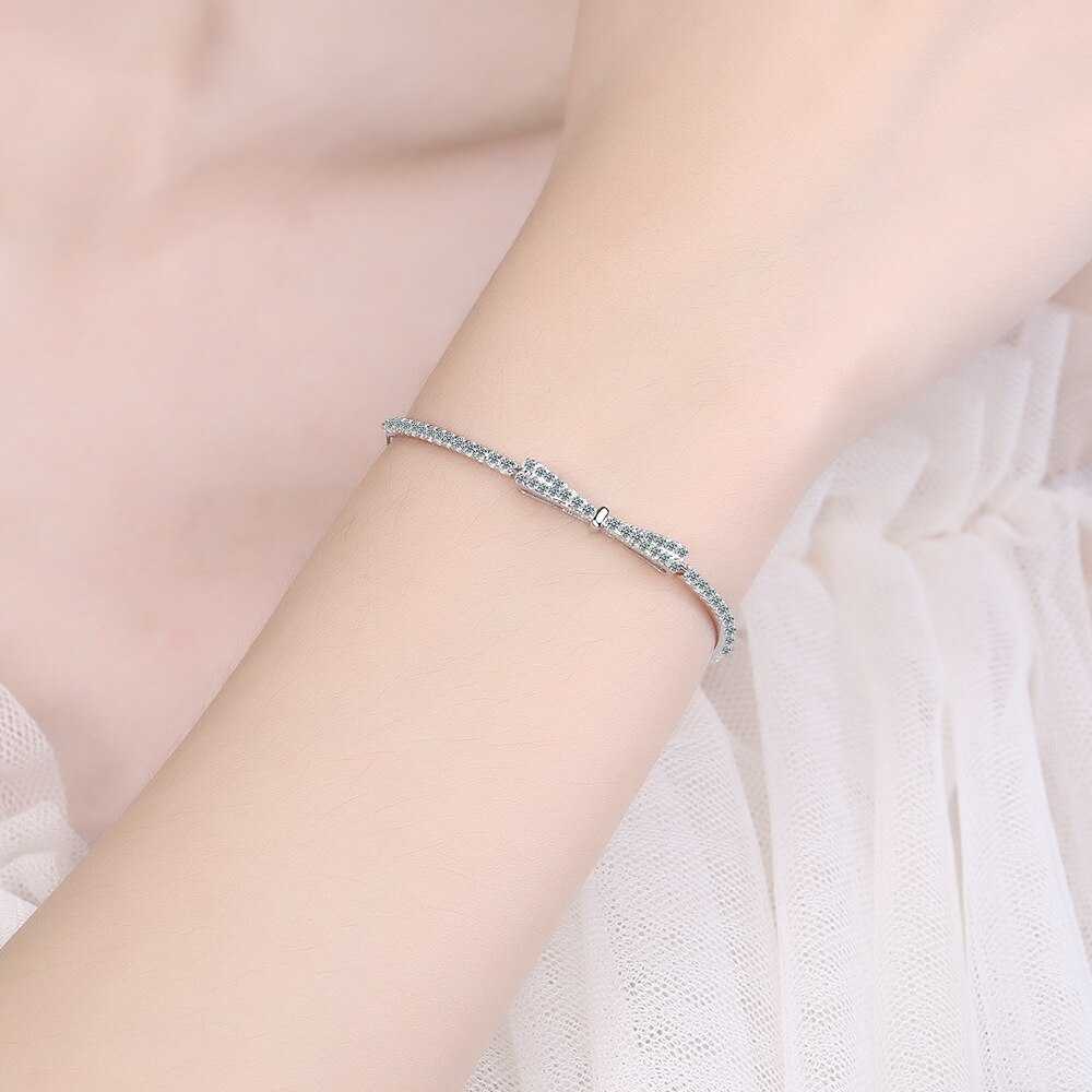 Women's Sterling Silver Bowknot Bracelet Studded With Crystal