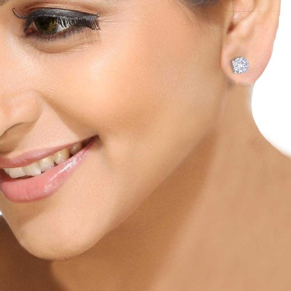 Women's 925 Sterling Silver Prong Set Stud Earring With Zirconia