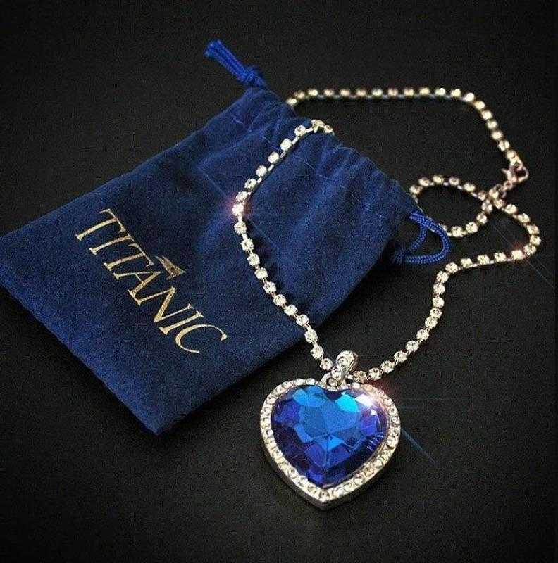 Women's Heart Shaped Blue Stone Pendant With Crystal Chain